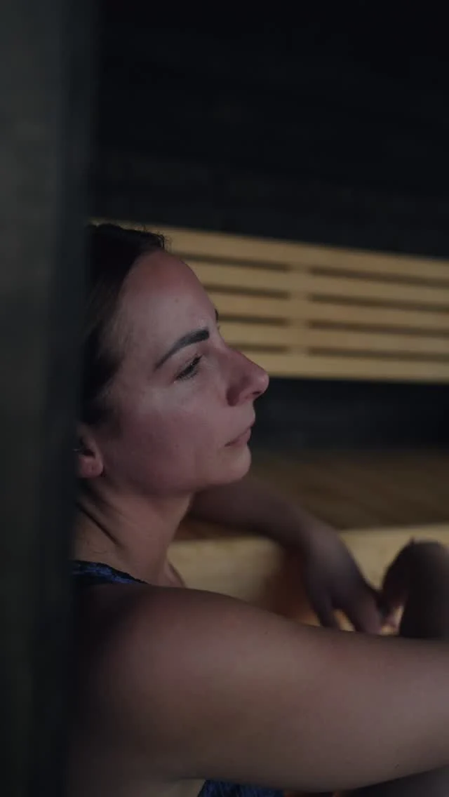 @skunaboats pop up in Bristol! Another lovely (+cold 🥶) day out on the water with my friends at Skuna. 

#videomarketing #sauna #bristol