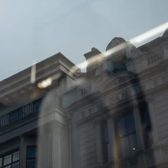 More for @landmark_space. This one showing off 75 Grosvenor Street. Full video over on their socials 👍🏻 

#videomarketing #videoproduction #socialmediamarketing